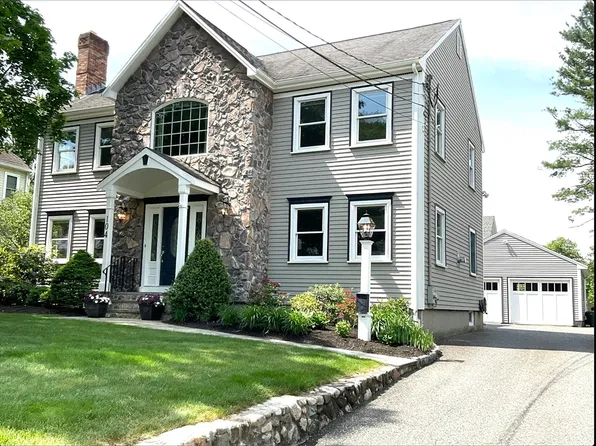 104 Pine Grove St, Needham, MA 02494