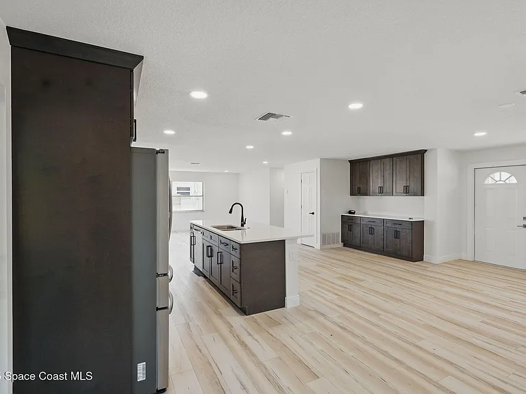 280 Antigua Dr — Photo 7