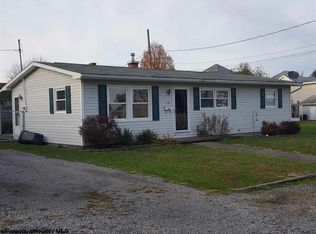 12 Tucker St, Buckhannon, WV 26201