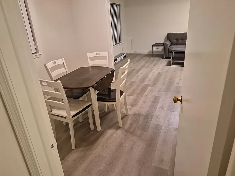 5616 S Madison Pl — Photo 13