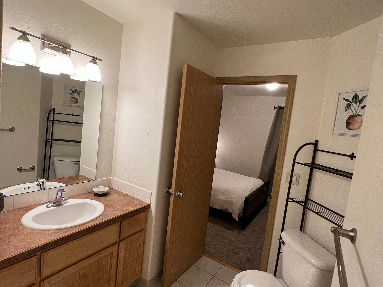 2 bed, 950 sqft, $1,950 — Photo 2