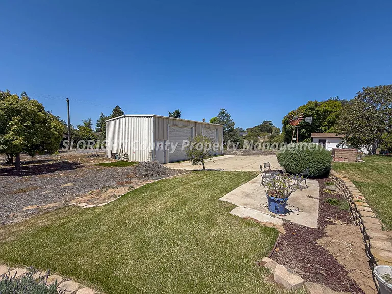 204 Ruby Ln — Photo 36