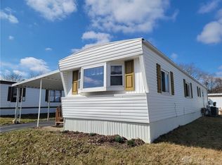 39 Estate Dr, Brookville, OH 45309
