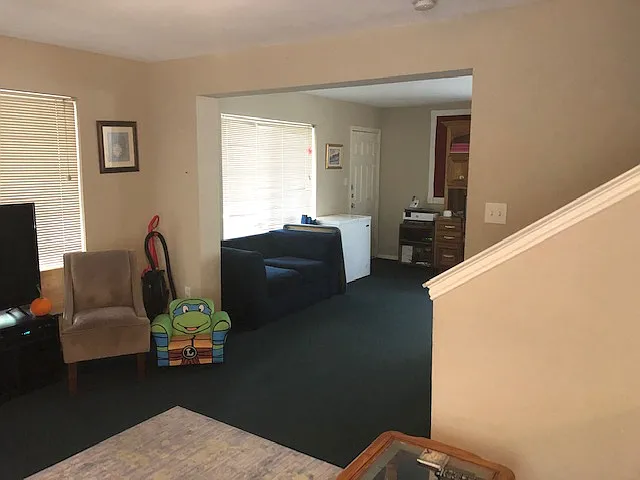 1815 S Jennings Ave — Photo 3