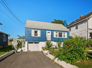 20 Ivy Pl, Norwalk, CT 06854