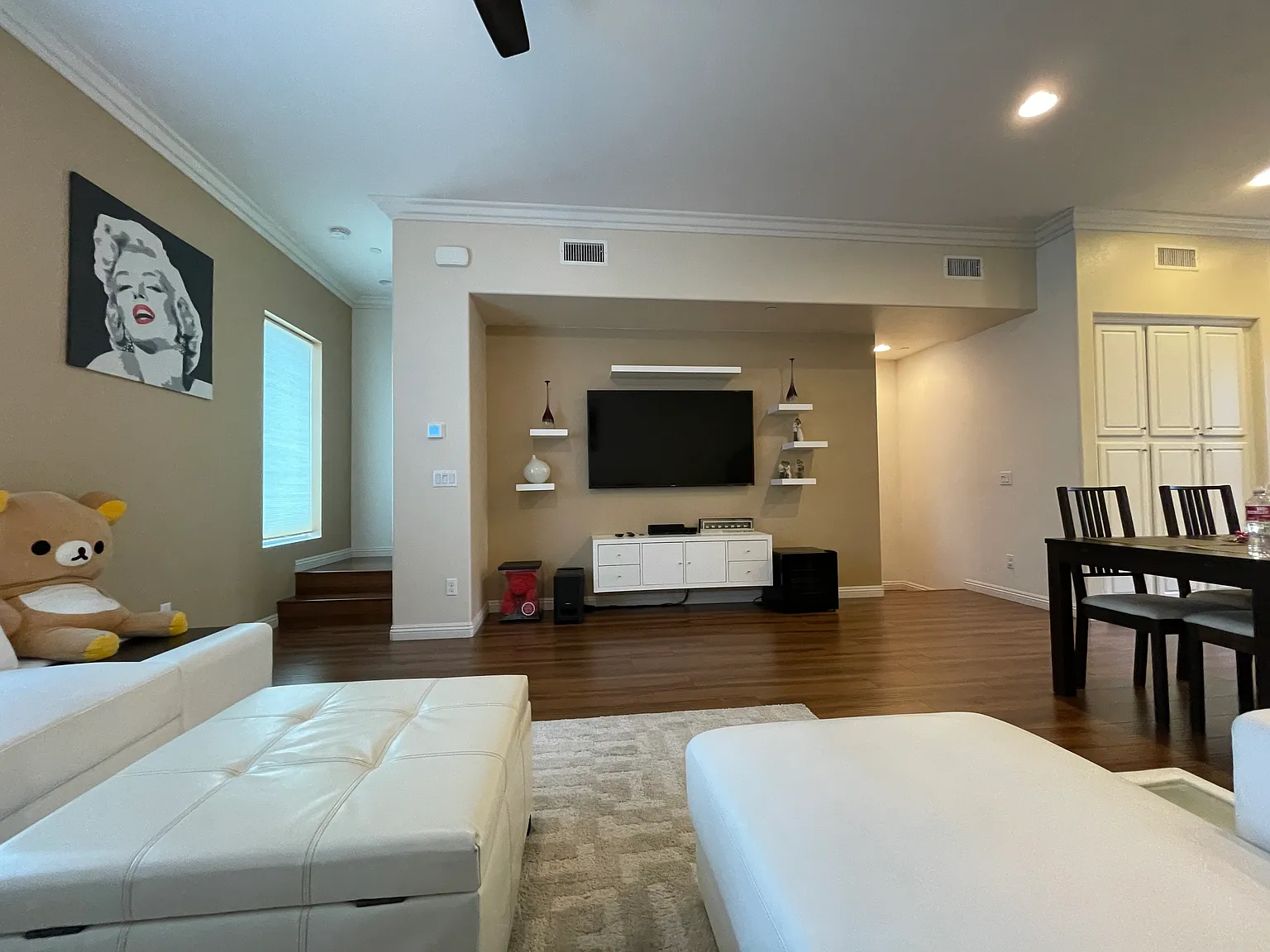 3 bed, 2.5 bath, 1620 sqft, $3,450 — Photo 3