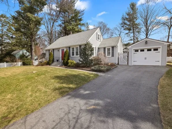 379 Worcester St, West Boylston, MA 01583