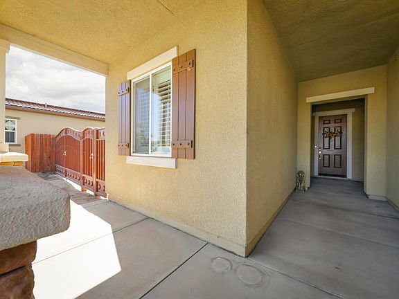 3rd image of 15719 Tallus Ranch Dr