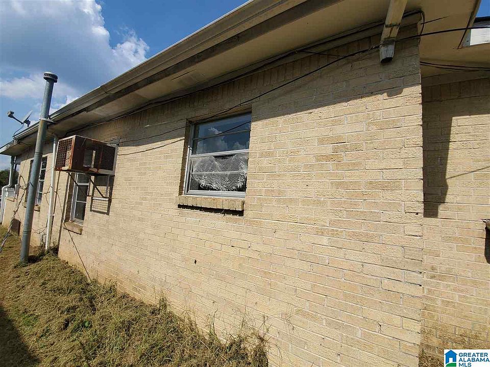 2nd image of 2705 7th Ave N