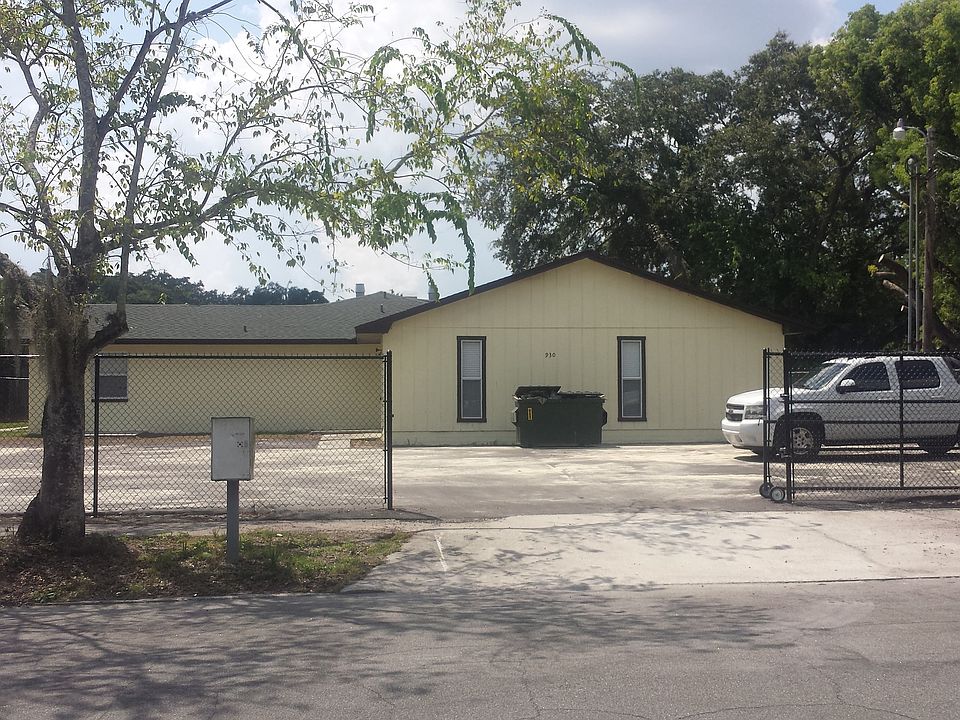 Front 930 N Iowa Ave