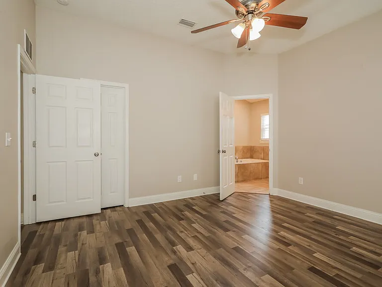 8041 Byrd Landing Ct — Photo 9