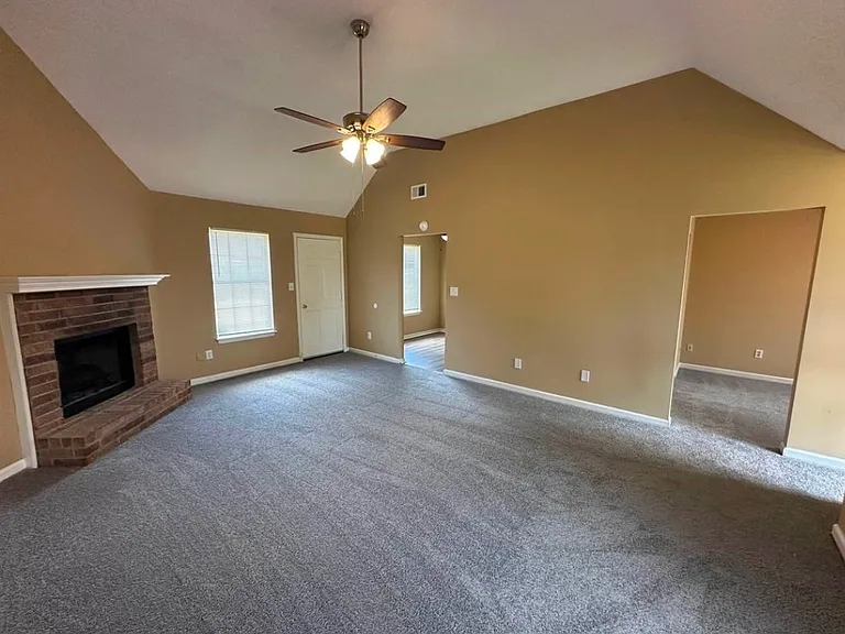 7667 Baysweet Dr — Photo 5