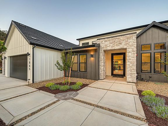 3rd image of 1865 Vista Cielo Dr