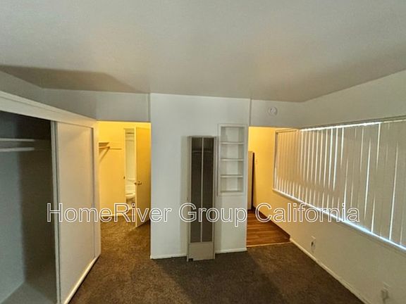 4th image of 2209 W St APT 7