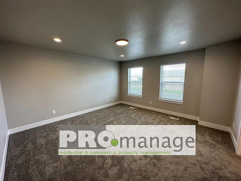 1385 Remington Trl — Photo 10