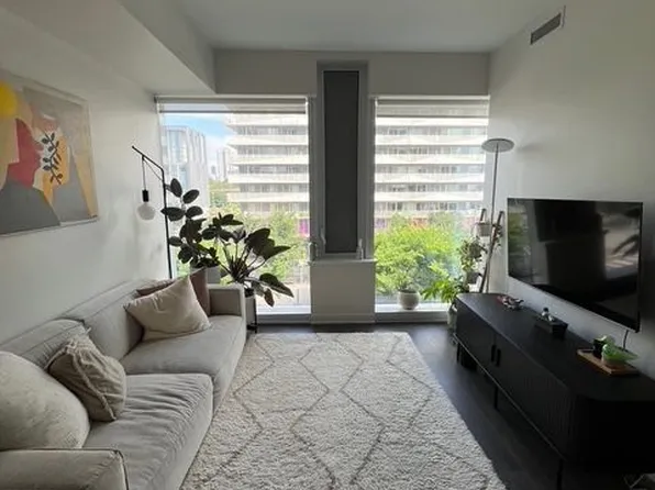 35 Rolling Mills Rd #N472, Toronto, ON M5A 0V6