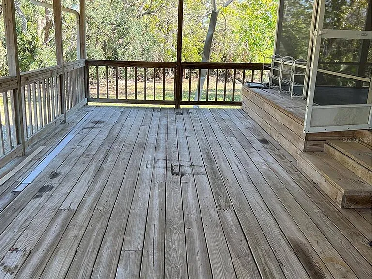 50 Palm Dr — Photo 23