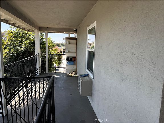 4th image of 1138 Western Ave #D