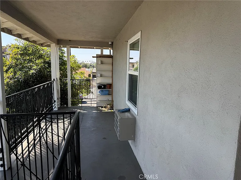 1138 Western Ave #D — Photo 4