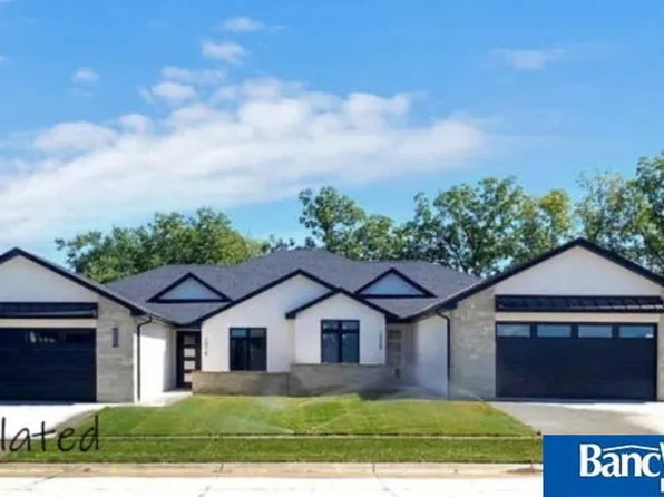 1548 S 93rd St, Lincoln, NE 68520