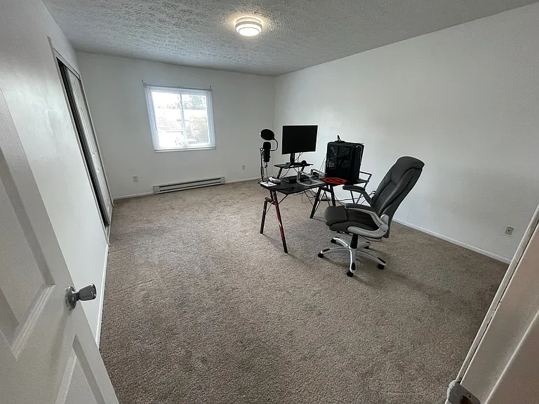 2902 Forest Ln — Photo 15