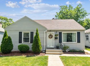 1426 Frederick St, Joliet, IL 60435