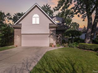 2968 Royal Ave, Berkley, MI 48072