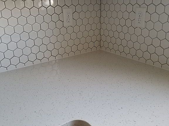 3rd image of 1054 Highland Ln W