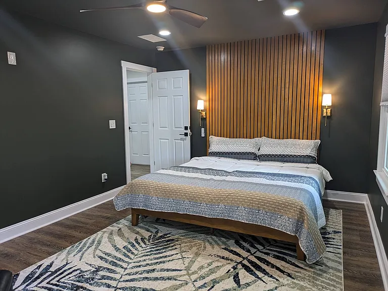 Malone Dr NW — Photo 8