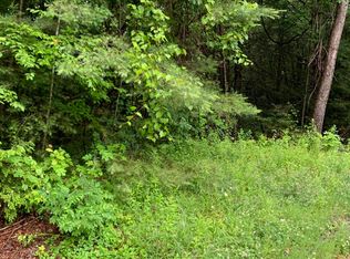 8 E Mountain Rd, Great Barrington, MA 01230