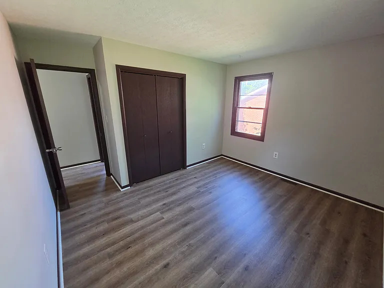 1021 Ridgeway Dr — Photo 6