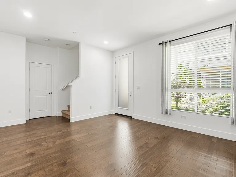 1475 Latitudes Way — Photo 14
