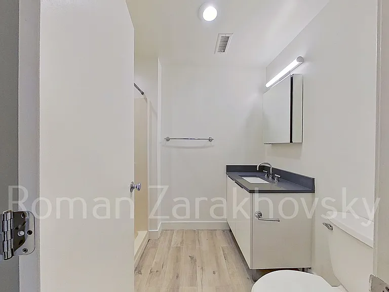16 Webster Ave #1 — Photo 24