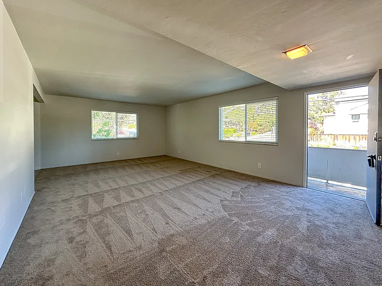 Devonshire Apartments — Photo 11