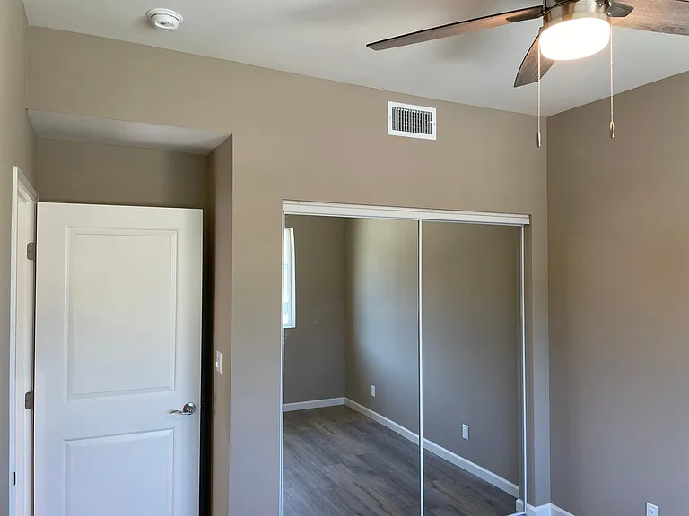 18339 Superior St — Photo 6