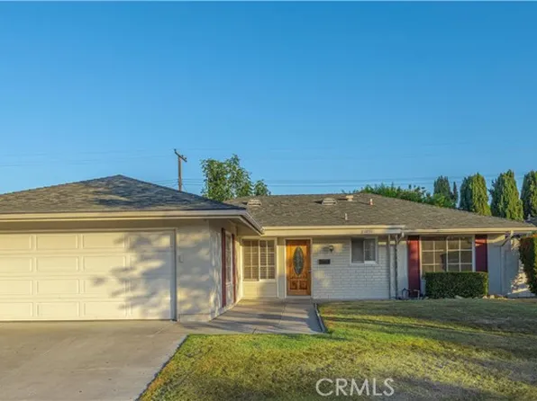 23051 Cavanaugh Rd, Lake Forest, CA 92630