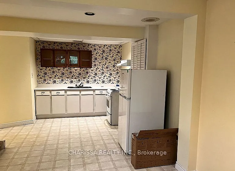 1238 Donlea Cres #BASEMENT — Photo 12
