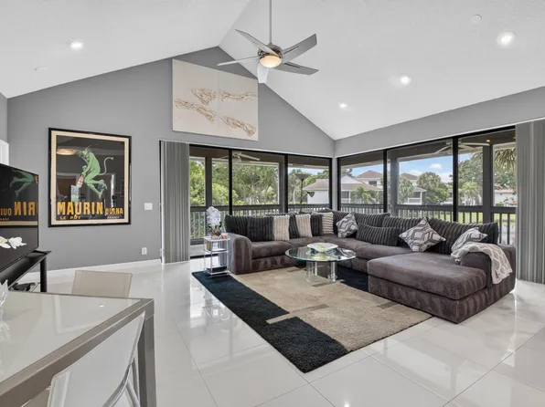 19271 Sabal Lake Drive, Boca Raton, FL 33434