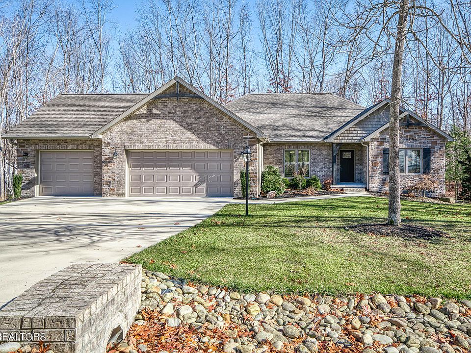 1st image of 36 Prestwick Cir