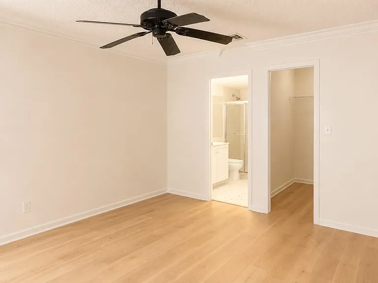 138 S Cypress Rd #223 — Photo 7