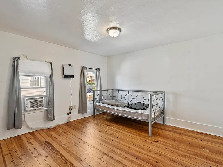4121 Woodland Ave — Photo 15