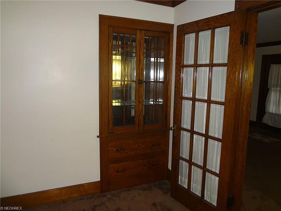 4th image of 150 Willard Ave SE