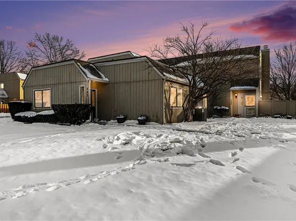 743 E 121st Ter, Kansas City, MO 64146