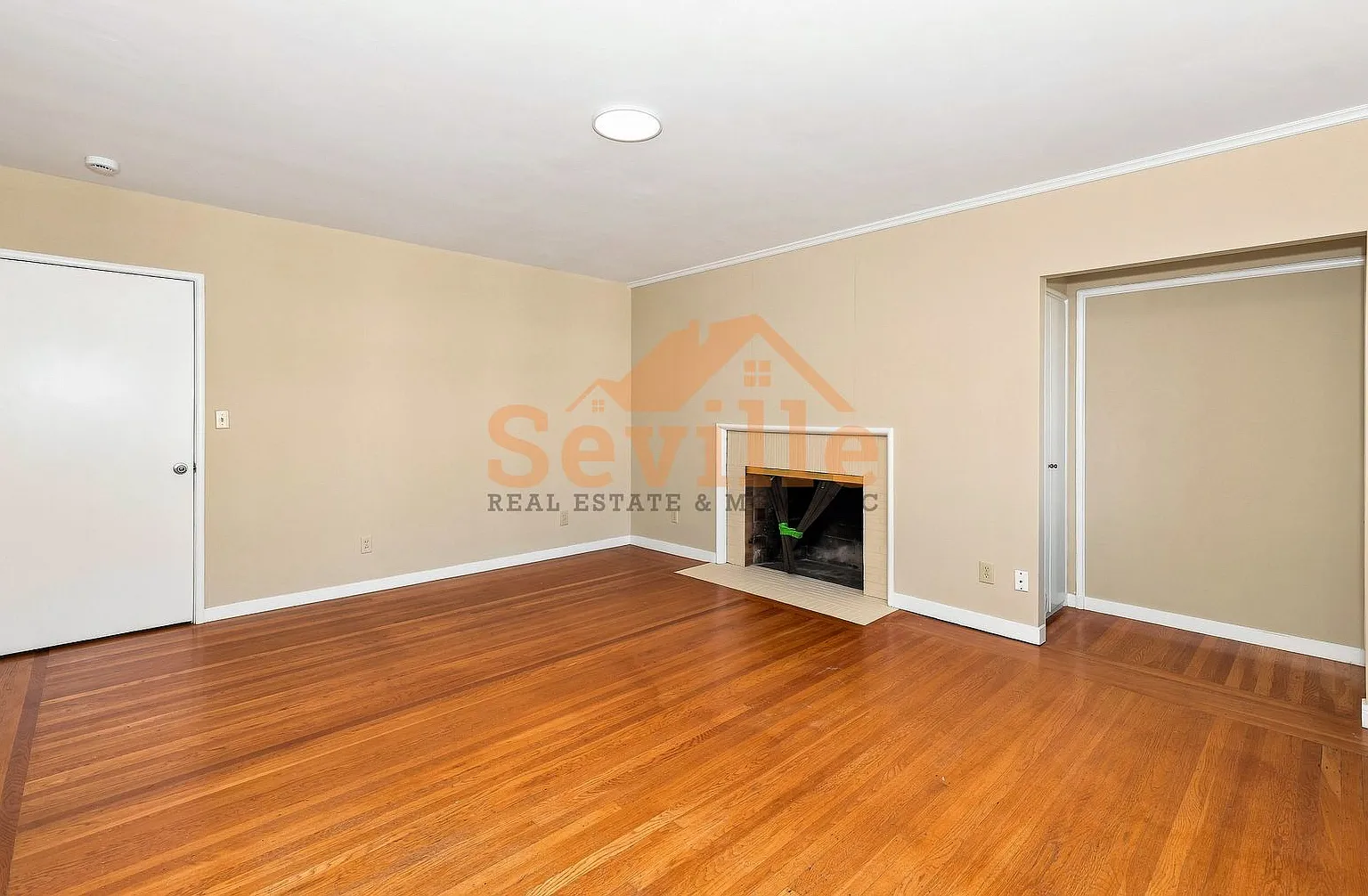 1526 Arch Street — Photo 4