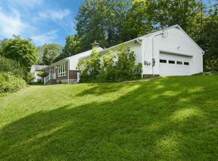 17 Brush Dr, New Fairfield, CT 06812