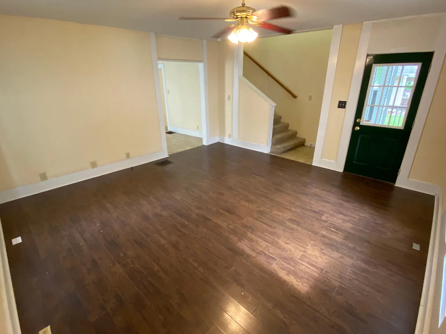 534 S Lincoln St — Photo 2