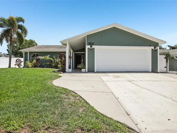 852 Crystal Dr, Palm Harbor, FL 34683