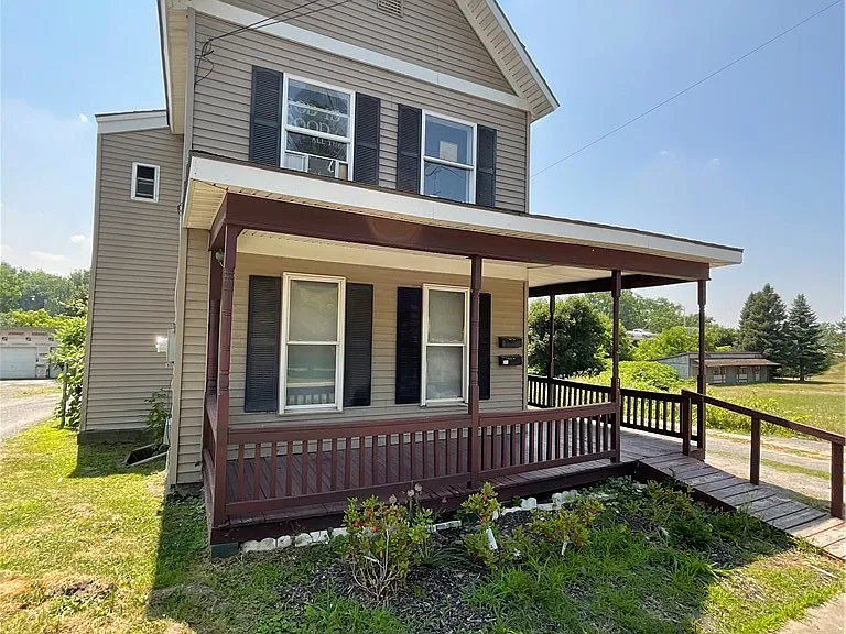 377 W Main St #1 — Photo 2