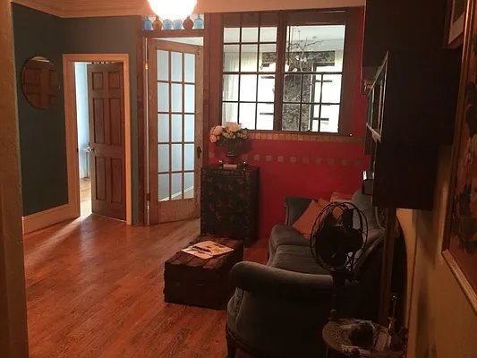 Sold by RealtyTopia | media 20