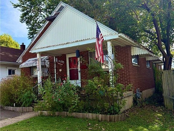 2nd image of 1732 Gummer Ave